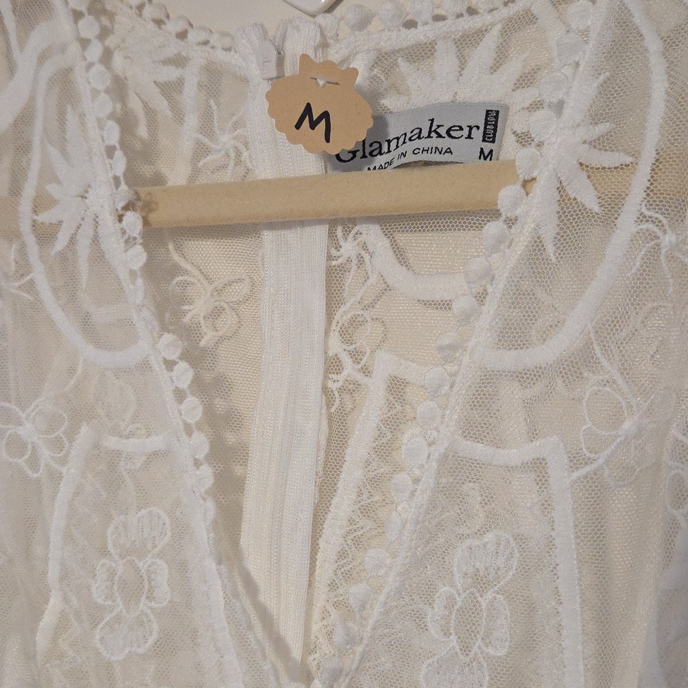 New White Lace Sleeveless Bodysuit M - Picture 3 of 4